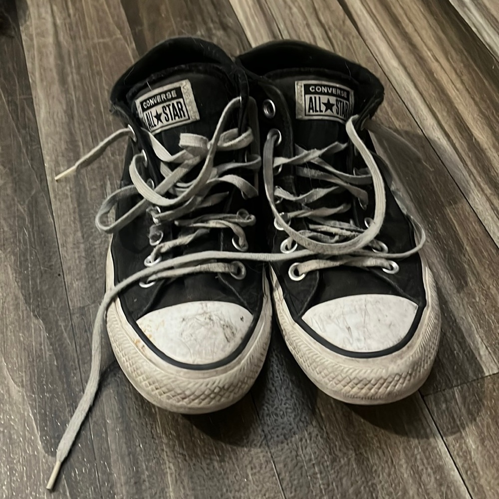 Black ankle rise, converse shoes